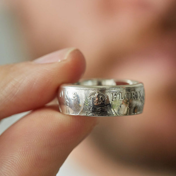 Florin coin ring close up