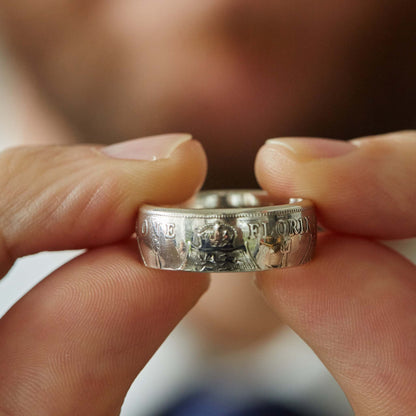 Florin coin ring close up