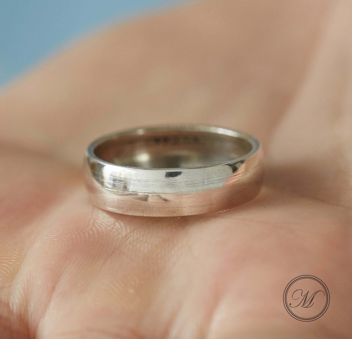 Sterling Silver Coin Ring Wedding Band - a Shilling coin ring, smooth on the outside and detailed inside. Size: Men's or women's, medium