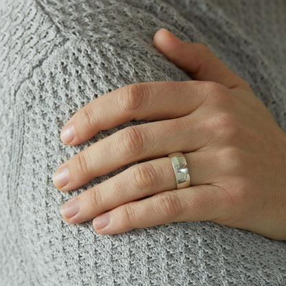 Sterling Silver Coin Ring Wedding Band - a sturdy Florin coin ring, smooth on the outside and detailed inside. Size: Men's, large