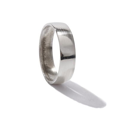 Sterling Silver Coin Ring Wedding Band - a Shilling coin ring, smooth on the outside and detailed inside. Size: Men's or women's, medium